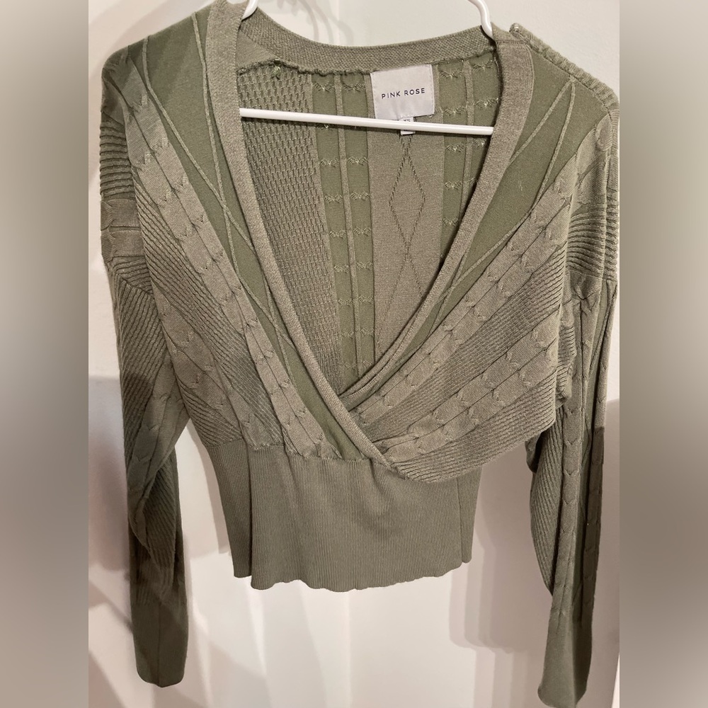 V neck sweater